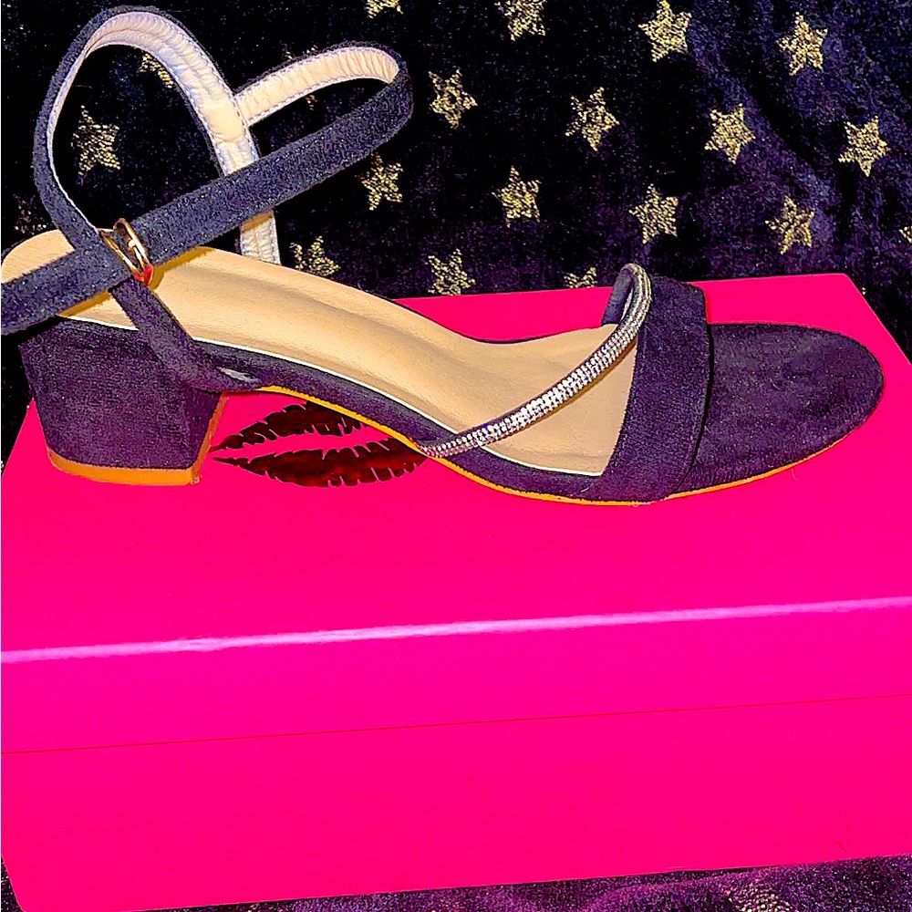 Black sandal heels